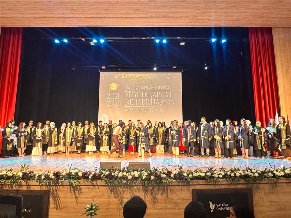  Fizyoterapi ve Rehabilitasyon Bölümü Mezuniyet Töreni Gerçekleştirildi